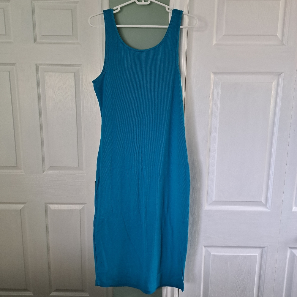 Dress - Picture 4 of 7